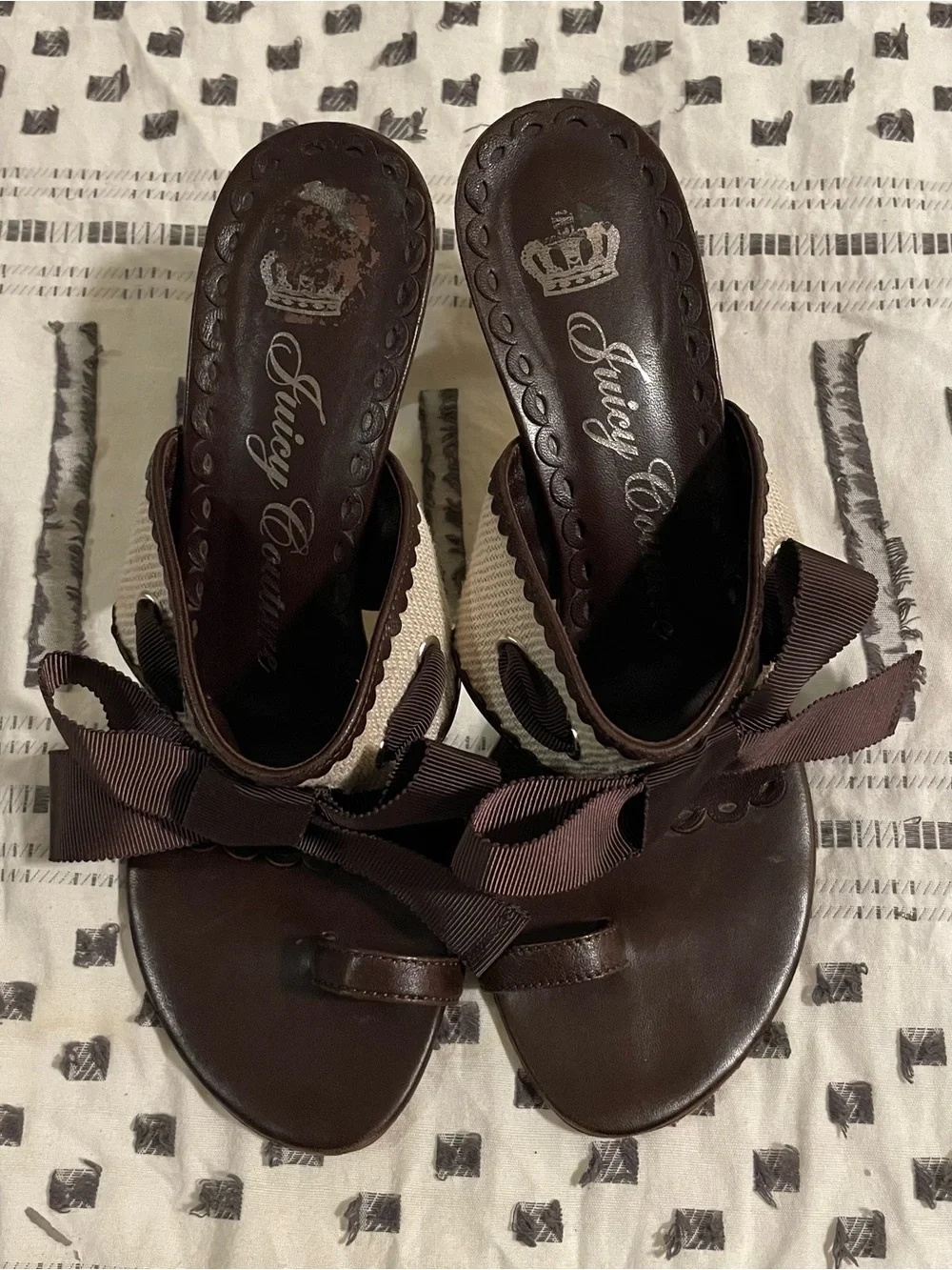 VINTAGE Y2K Juicy Couture Made in Italy Bow Toe Loop Kitten Heel Mules 8